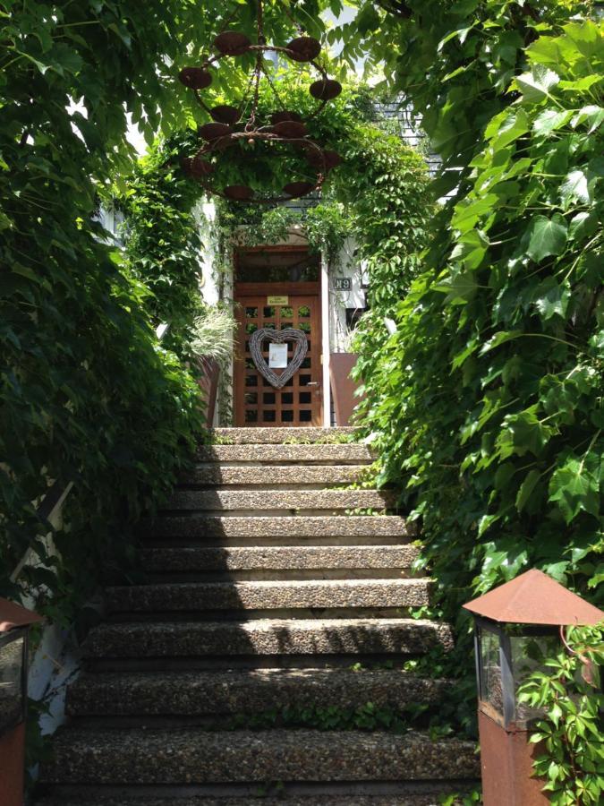 Murmeltier Hausen im Tal Екстер'єр фото